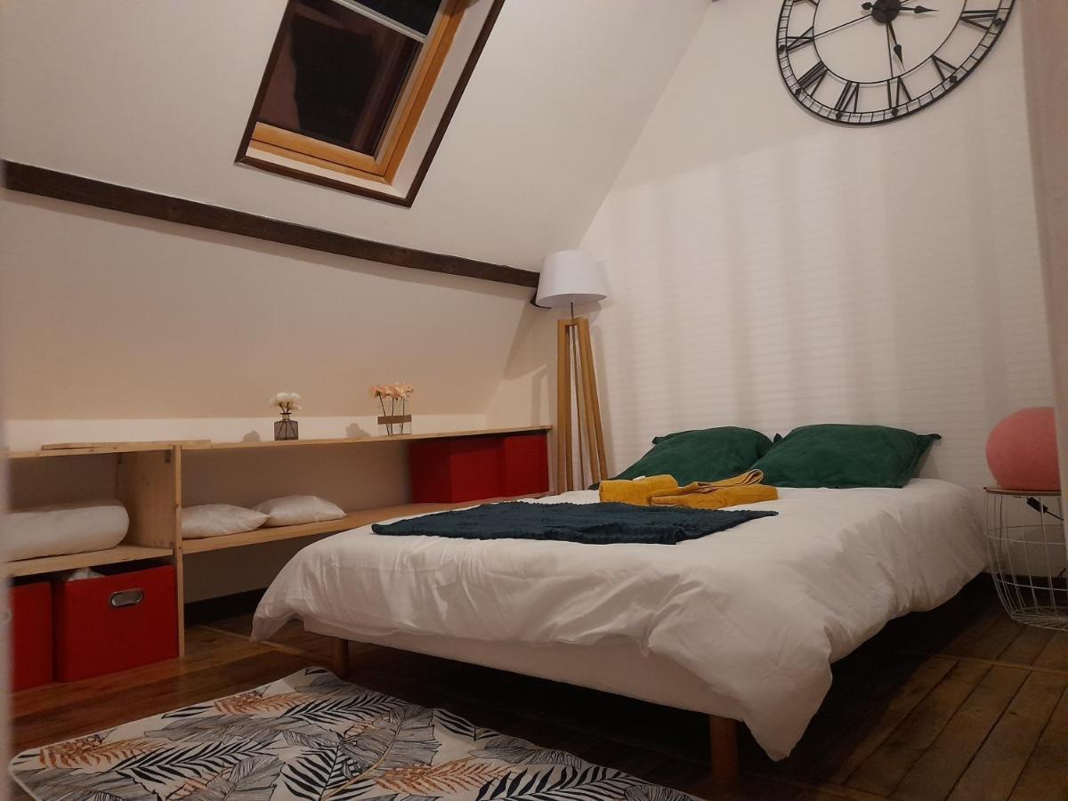 Le Nid D'Hirondelles - Appartement De Caractere Hypercentre Au Calme Bourges Eksteriør bilde
